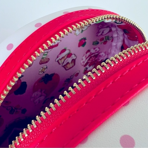 NWT Loungefly Strawberry Shortcake Strawberry House Mini Backpack - Picture 10 of 12